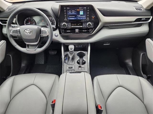 used 2022 Toyota Highlander car, priced at $42,991