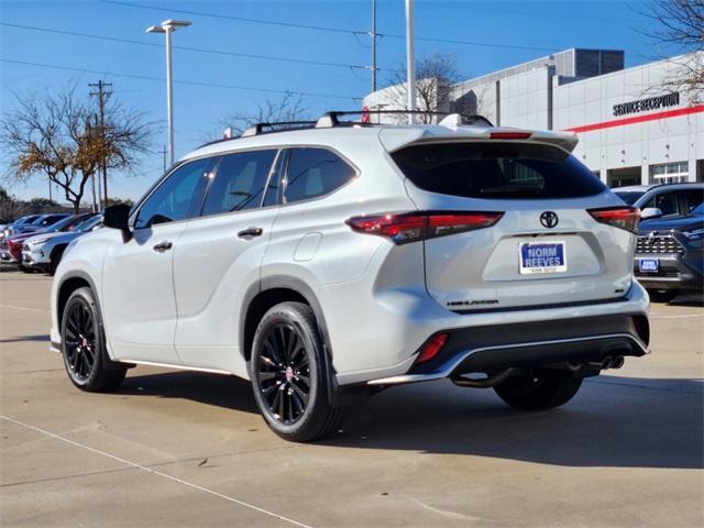 used 2024 Toyota Highlander car, priced at $46,301