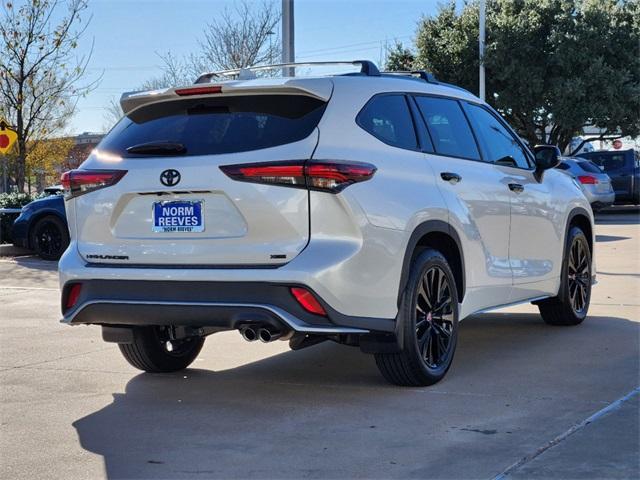 used 2024 Toyota Highlander car, priced at $46,301