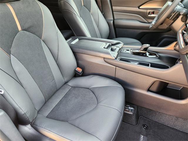 new 2026 Toyota Grand Highlander Hybrid car, priced at $61,671