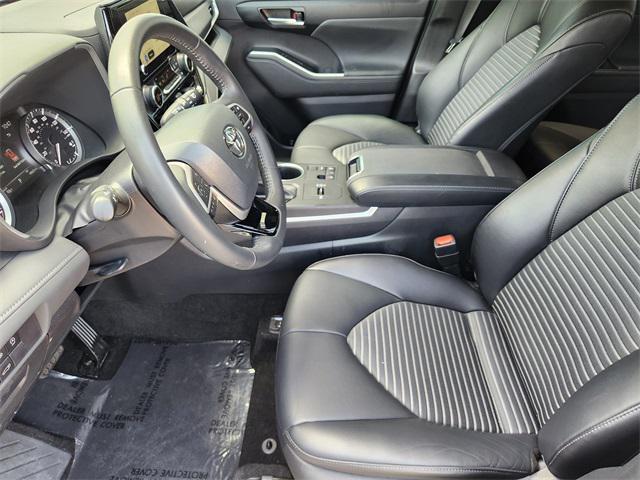 used 2023 Toyota Highlander car, priced at $37,391