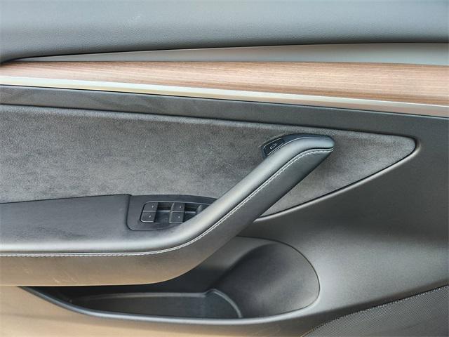 used 2022 Tesla Model 3 car, priced at $27,991