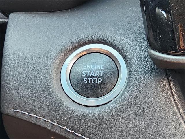 used 2020 Toyota Highlander car, priced at $29,991