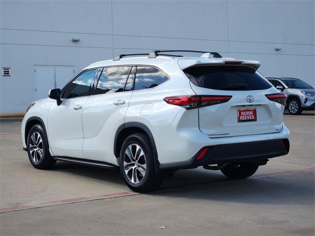 used 2020 Toyota Highlander car, priced at $29,991