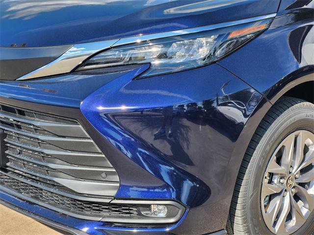 new 2025 Toyota Sienna car, priced at $47,741