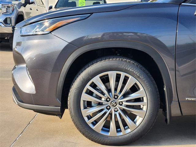 new 2025 Toyota Highlander Hybrid car, priced at $57,540