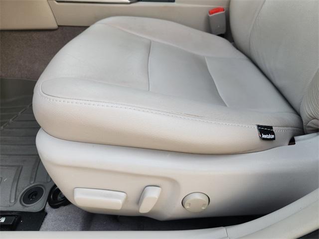 used 2014 Toyota Camry Hybrid car, priced at $16,389