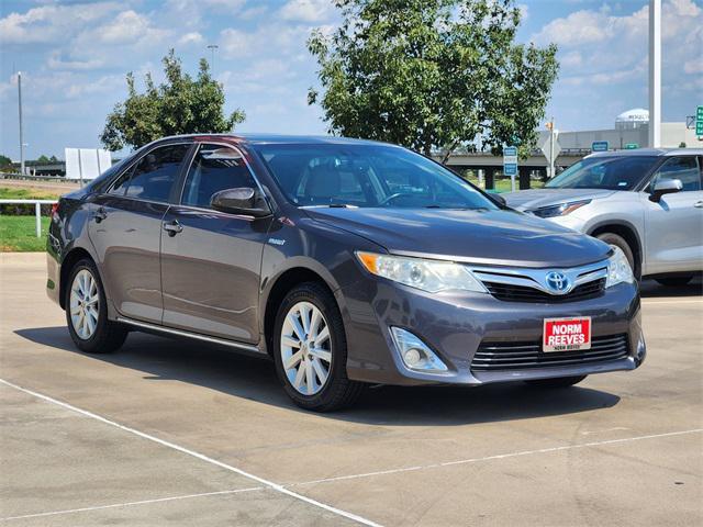 used 2014 Toyota Camry Hybrid car, priced at $16,389