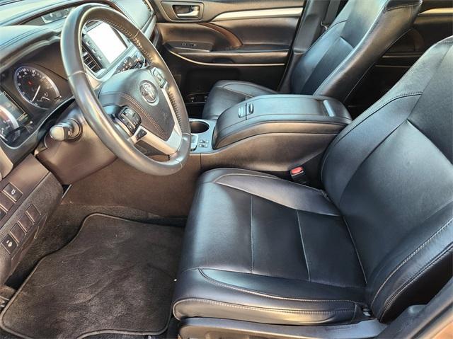 used 2019 Toyota Highlander car, priced at $24,841