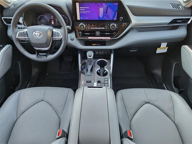 new 2025 Toyota Highlander Hybrid car, priced at $56,682