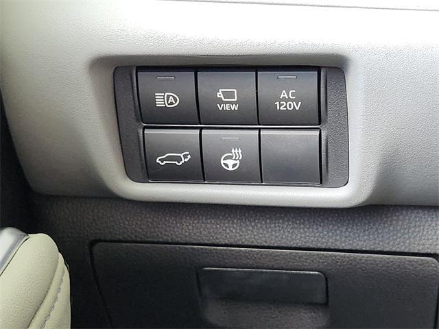 new 2025 Toyota Highlander Hybrid car