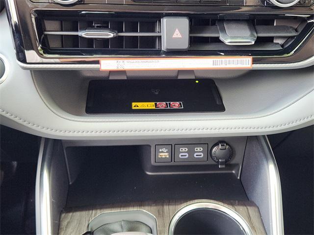 new 2025 Toyota Highlander Hybrid car