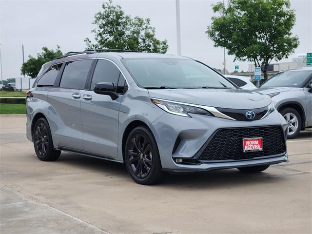 used 2023 Toyota Sienna car, priced at $49,174
