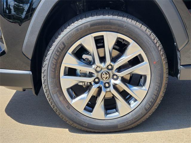 new 2025 Toyota RAV4 car