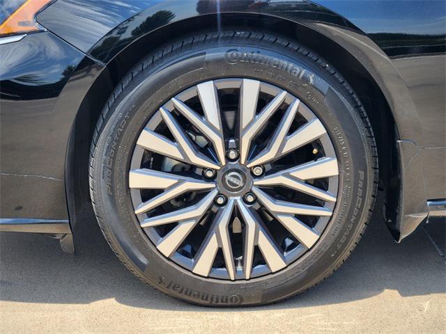 used 2023 Nissan Altima car, priced at $20,191