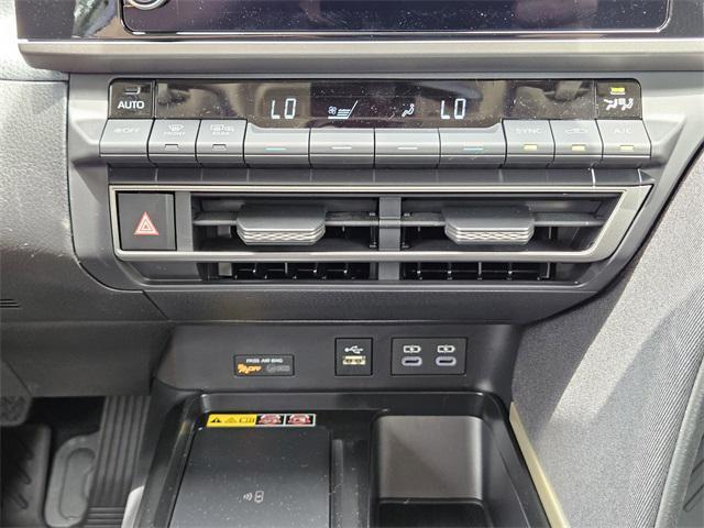 new 2025 Toyota Camry car, priced at $29,348