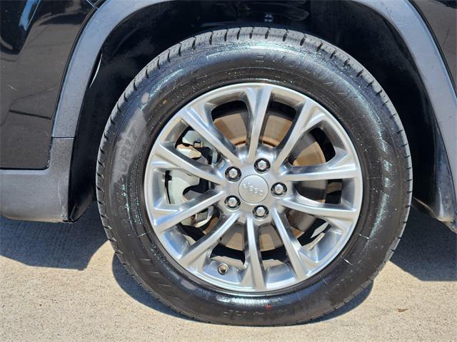 used 2021 Jeep Cherokee car, priced at $14,924