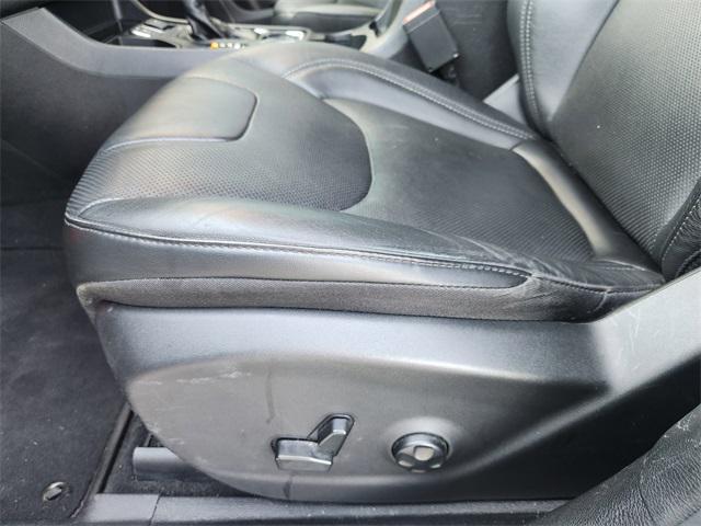 used 2021 Jeep Cherokee car, priced at $14,924