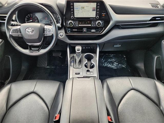 used 2021 Toyota Highlander car, priced at $29,701