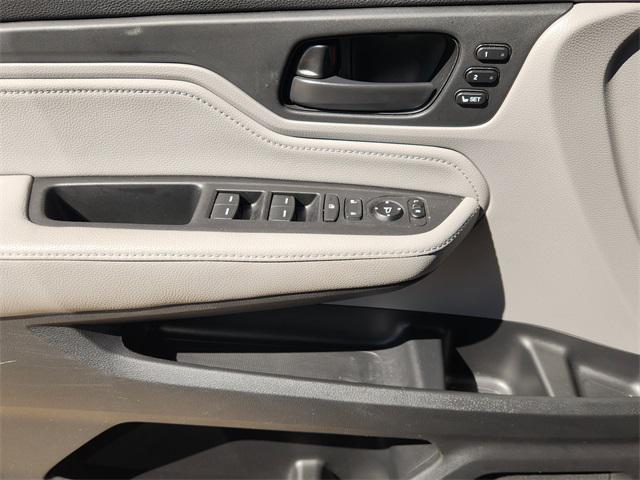 used 2018 Honda Odyssey car, priced at $19,491