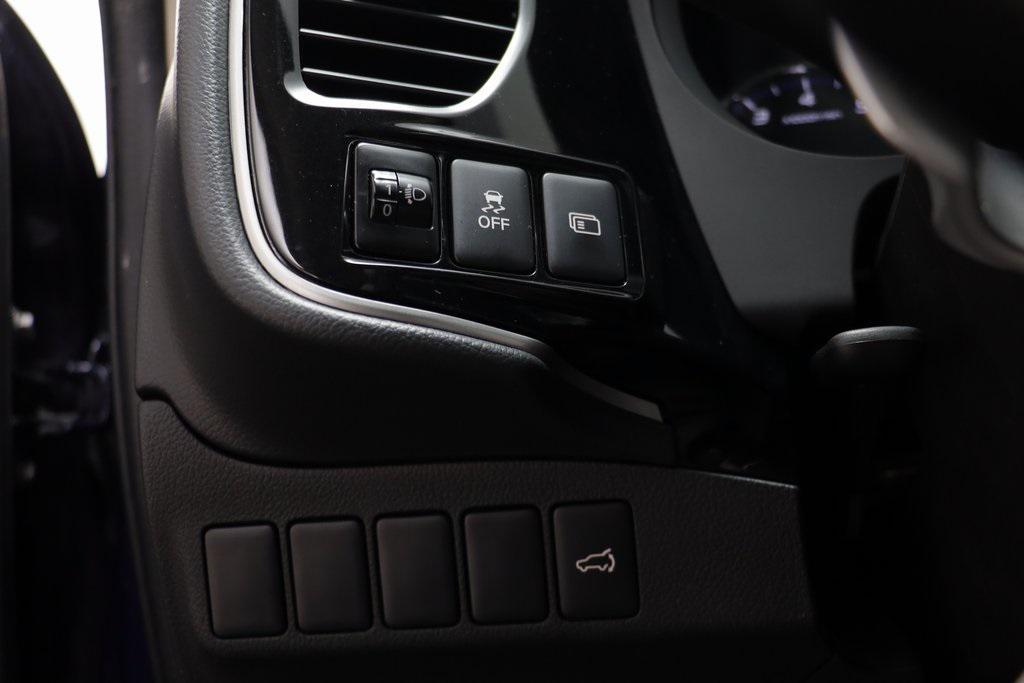 used 2017 Mitsubishi Outlander car, priced at $11,900