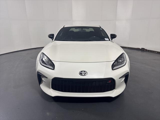 used 2022 Toyota GR86 car, priced at $27,424