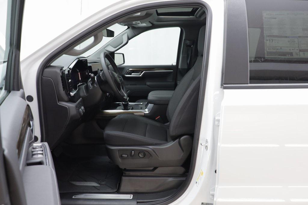 new 2025 Chevrolet Silverado 1500 car, priced at $59,620