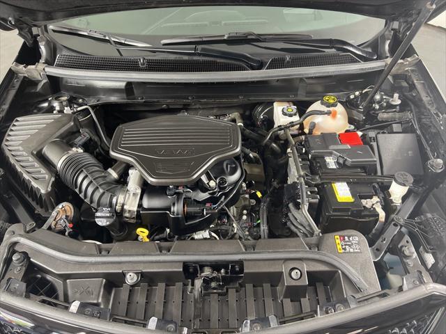 used 2022 Cadillac XT5 car, priced at $33,900