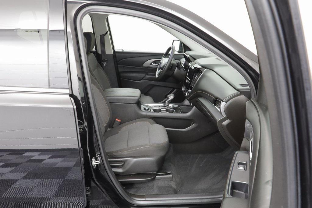 used 2021 Chevrolet Traverse car, priced at $22,280