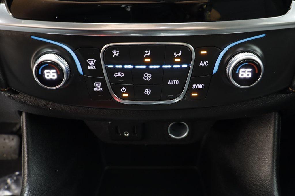 used 2021 Chevrolet Traverse car, priced at $22,280