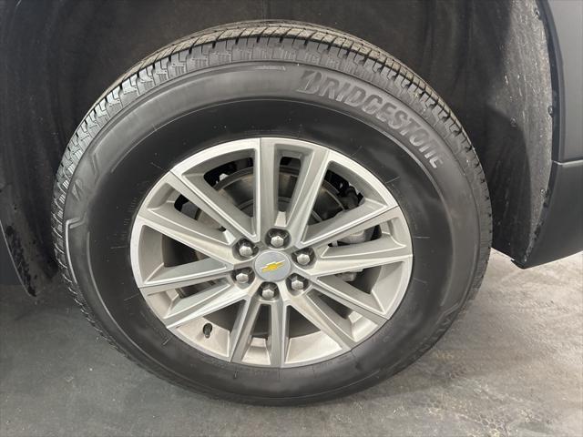 used 2022 Chevrolet Traverse car, priced at $28,874