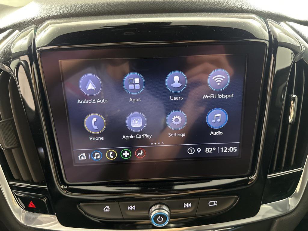 used 2022 Chevrolet Traverse car, priced at $28,361