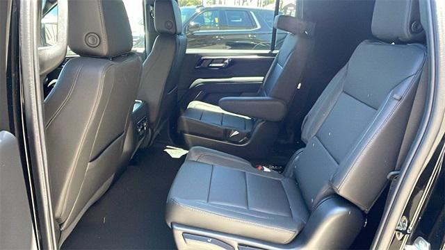 new 2025 Chevrolet Suburban car, priced at $68,670