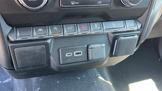new 2025 Chevrolet Silverado 1500 car, priced at $45,290