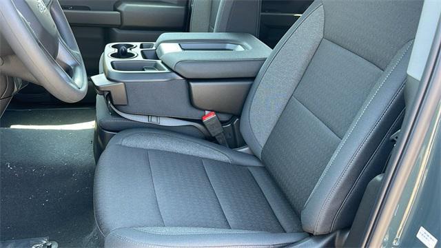 new 2025 Chevrolet Silverado 1500 car, priced at $45,290