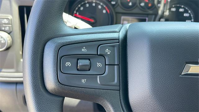 new 2025 Chevrolet Silverado 1500 car, priced at $30,620
