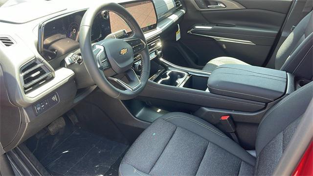 new 2025 Chevrolet Traverse car, priced at $41,115