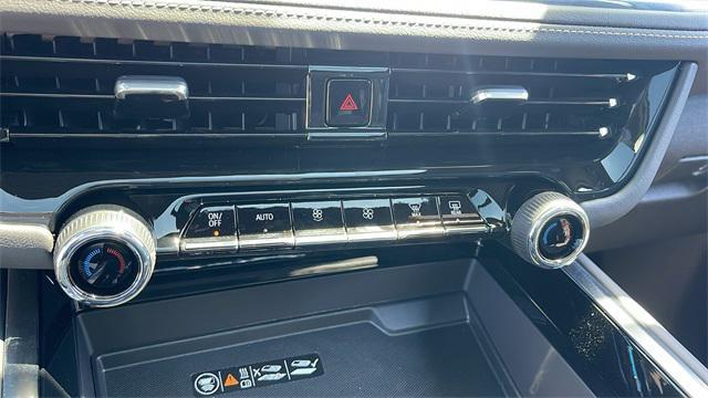 new 2025 Chevrolet Suburban car, priced at $76,155