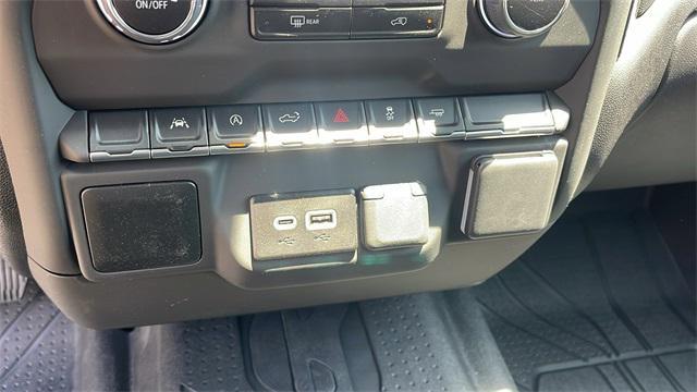 new 2025 Chevrolet Silverado 1500 car, priced at $37,025