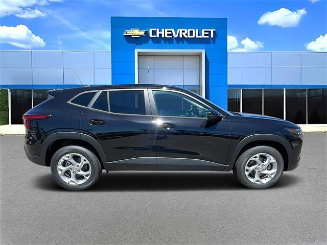 new 2025 Chevrolet Trax car, priced at $19,240