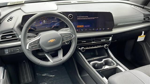 new 2025 Chevrolet Traverse car, priced at $43,656