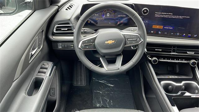 new 2025 Chevrolet Traverse car, priced at $43,656