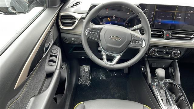 new 2025 Chevrolet TrailBlazer car, priced at $27,710