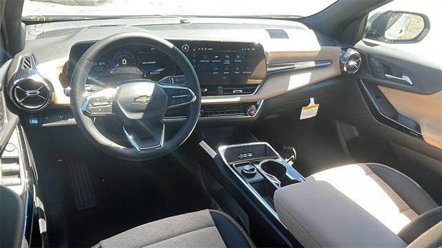 new 2026 Chevrolet Equinox car, priced at $32,085