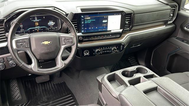 used 2024 Chevrolet Silverado 1500 car, priced at $40,728