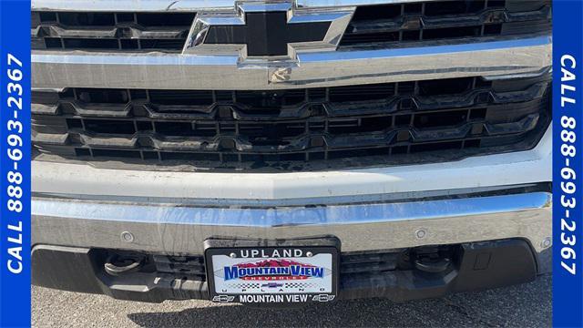 new 2025 Chevrolet Silverado 1500 car, priced at $41,623