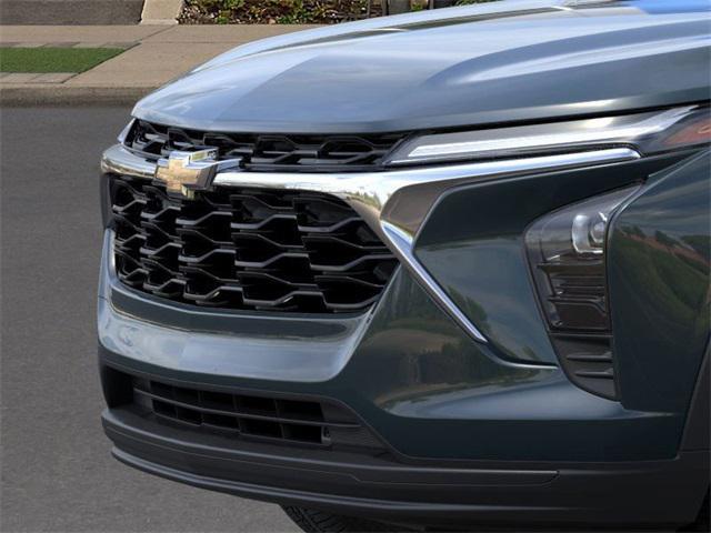 new 2025 Chevrolet Trax car, priced at $19,240
