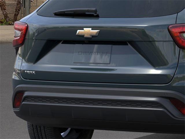 new 2025 Chevrolet Trax car, priced at $19,240