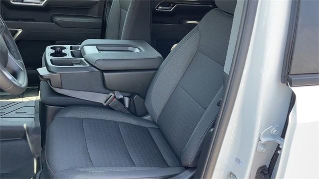new 2025 Chevrolet Silverado 1500 car, priced at $40,220