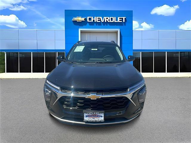 new 2025 Chevrolet Trax car, priced at $21,385